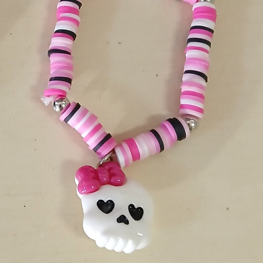 Monster High pocket folder, skull sign, stretch bracelet and pencil sharpener - Picture 8 of 9